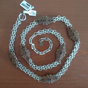 Urban Outfitters chain belt